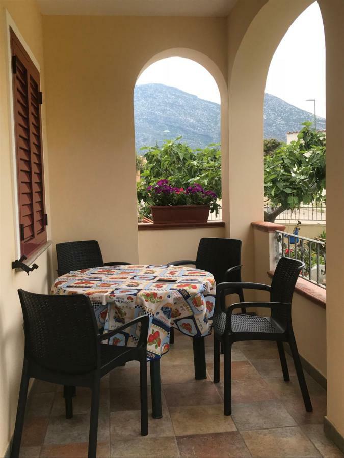 Appartamento In Villa Andreina Orosei Exterior foto
